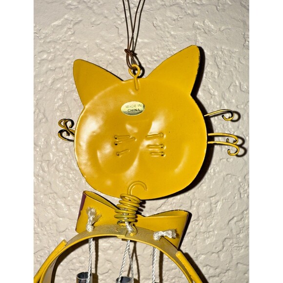 Yellow Metal Smiling Kitty Cat W/Bow Tie Wind Chimes W/Faux Rust 16” Long - Picture 7 of 11